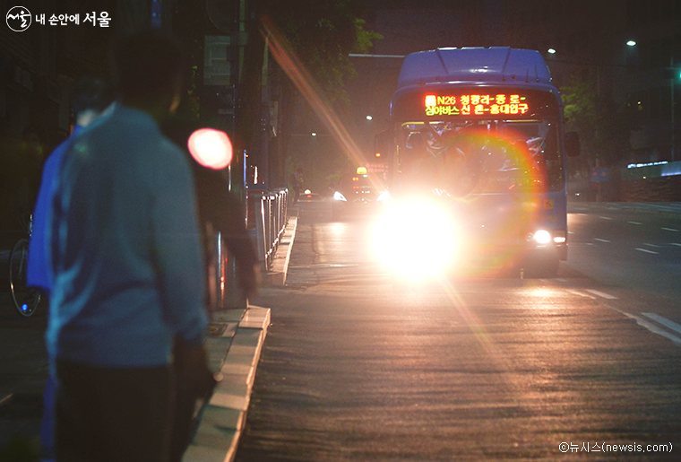서울시는 14개의 심야버스 노선을 운영 중이다.