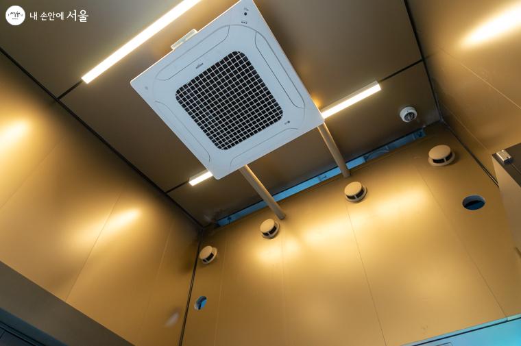 실내형 쉘터에는 냉난방기기와 공기청정기 설치되어 공기질과 쾌적한 내부 온도를 유지할 수 있다