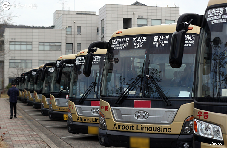 서울시가 코로나19 장기화로 소득이 감소한 버스 운전기사를 위해 재난 지원금을 지급한다.