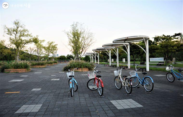 난지한강공원의 자전거공원 ⓒ조수봉