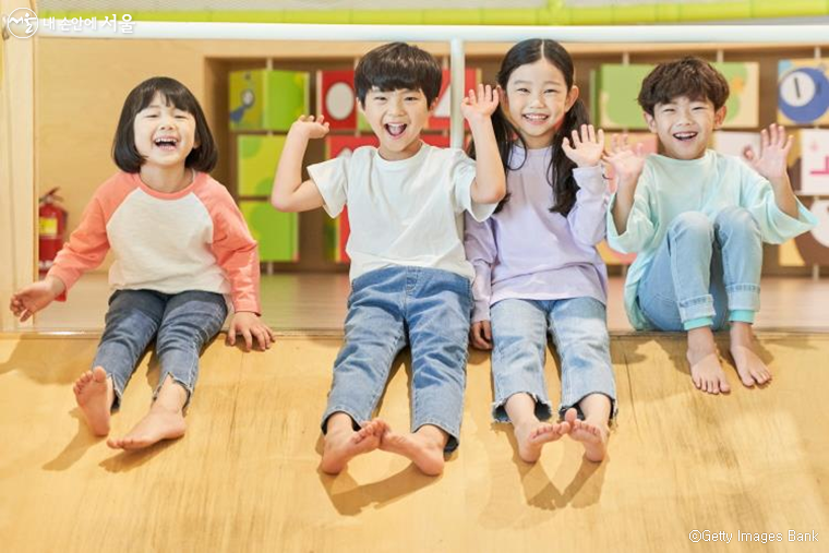 서울시가 올해 ‘서울형 어린이집’ 공인을 받을 민간·가정 어린이집 100곳을 모집한다.