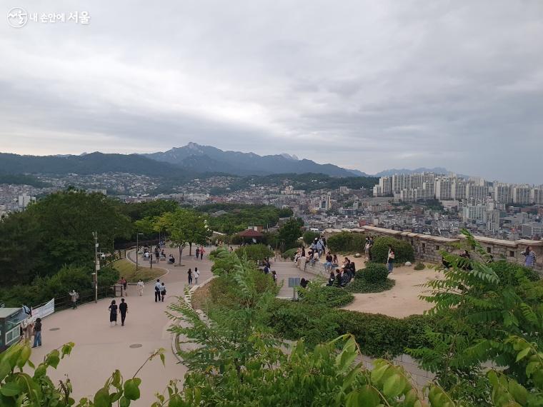 낙산공원 놀이마당 전경