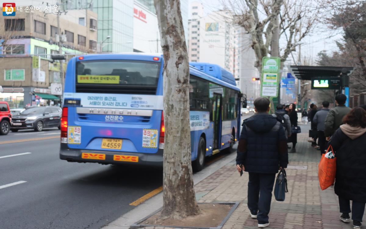가양역에서 고양으로 출발하는 서울동행버스.ⓒ심재혁