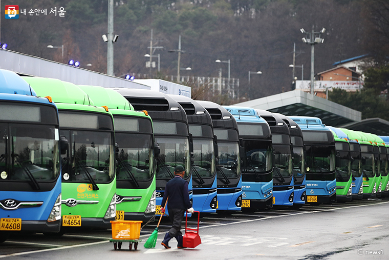 건강한 수송분담체계를 구축할 수 있도록 노선조정기준을 수립한다.