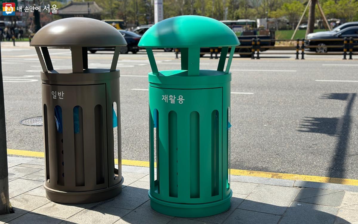 서울형 가로 쓰레기통의 디자인 ⓒ김재형