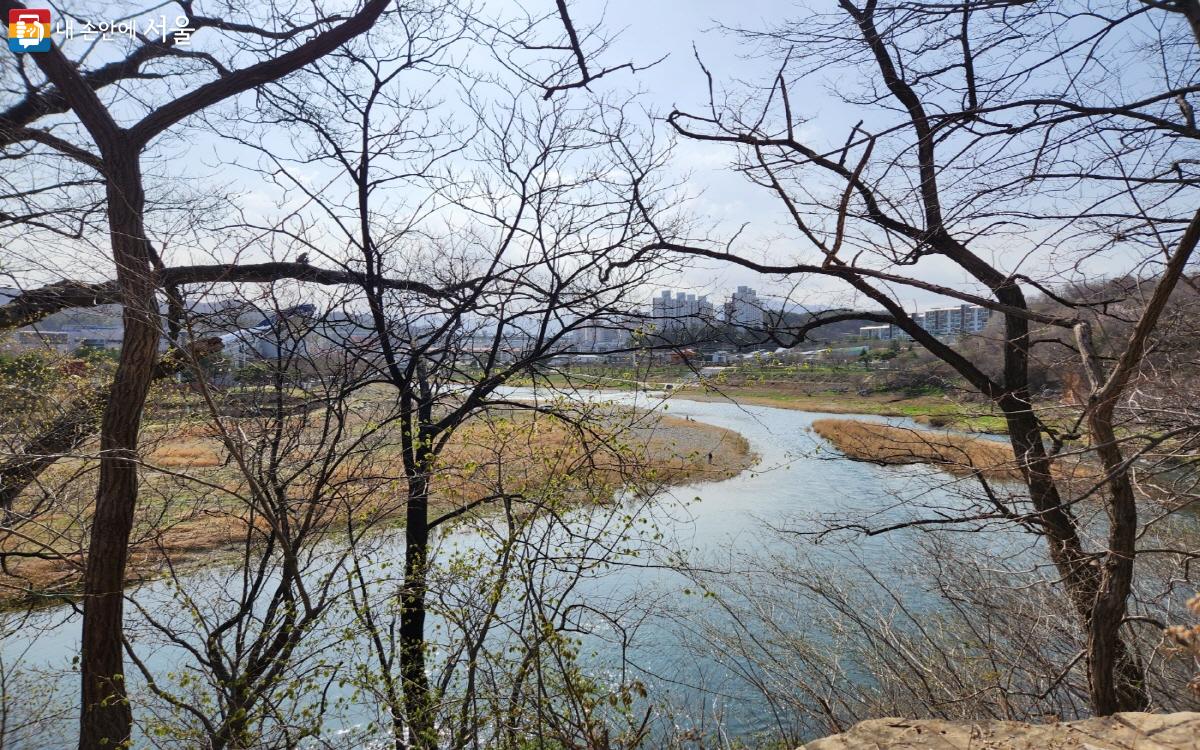 '관동별곡 테마 인문학 여행'은 정철이 지은 관동별곡을 이해하는 시간이었다. ⓒ윤혜숙