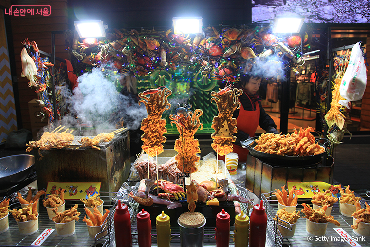 11월까지 서울 전통시장 72곳에서 ‘야간？먹거리 축제’가 열린다. 