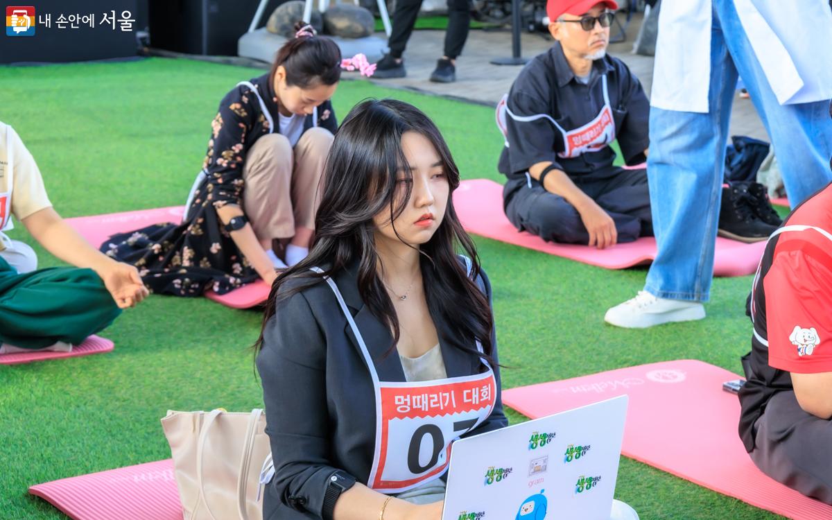 한국인이 가장 많이 보는 저녁 정보 프로그램 <생생정보>의 작가도 멍때리기대회에 참가했다. ©유서경