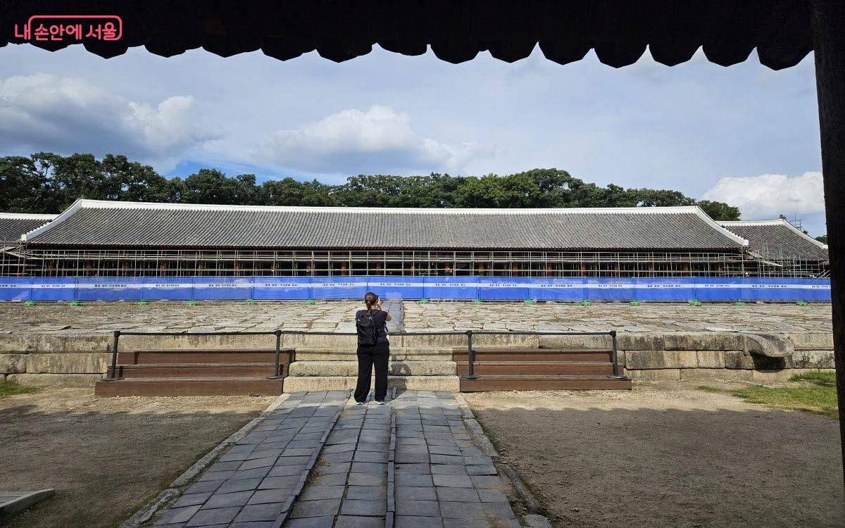 아직 보수공사 중인 정전, 내년에 복원을 완료해 개방한다고 한다. ⓒ이선미