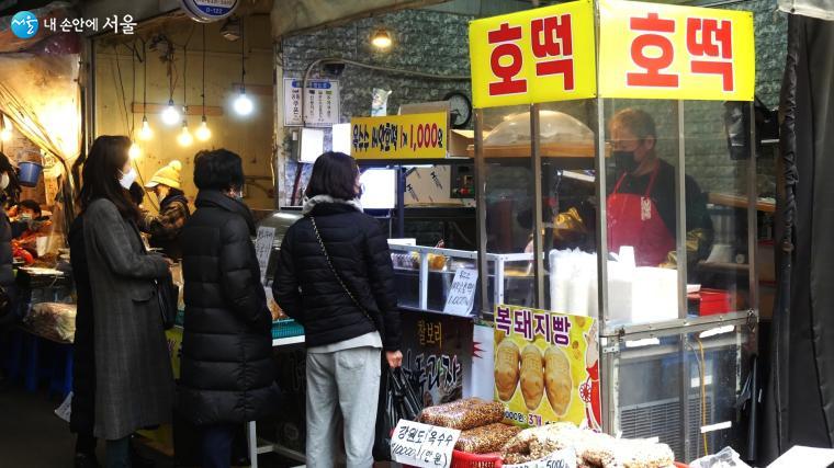 방신전통시장 내 호떡가게 