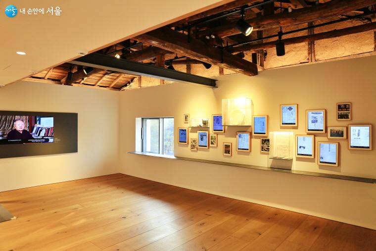2층 전시실은 역대 서울시장의 자료가 전시되어 있다.     ⓒ이재몽
