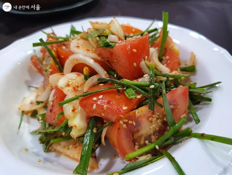 완성된 토마토 김치