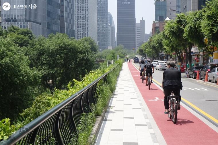 청계천과 찰떡궁합! 새로 개통한 자전거 전용도로 이용기 | 서울시 - 내 손안에 서울