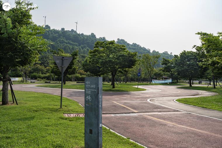 어린이 자전거 교육장. 안전하게 교육을 받을 수 있다  ⓒ이재연