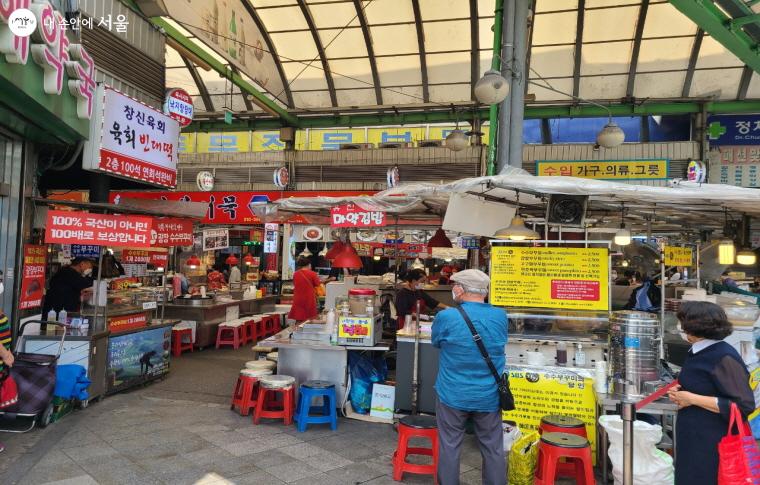 빈대떡, 육회, 마약김밥까지! 먹거리 천국, 광장시장 나들이 | 서울시 - 내 손안에 서울