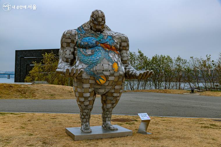 백재현 작가의 작품 '잘가라 나의 청춘' ⓒ유서경