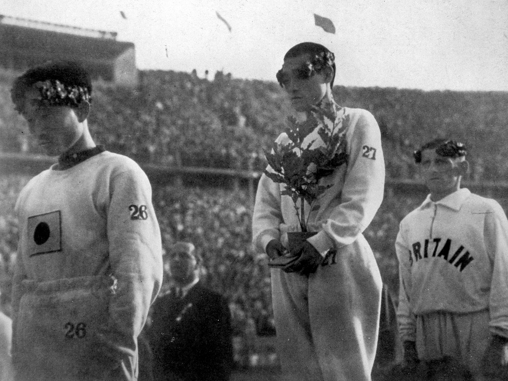 1936년 베를린올림픽 시상대에 오른 손기정 선수 ⓒ대한체육회