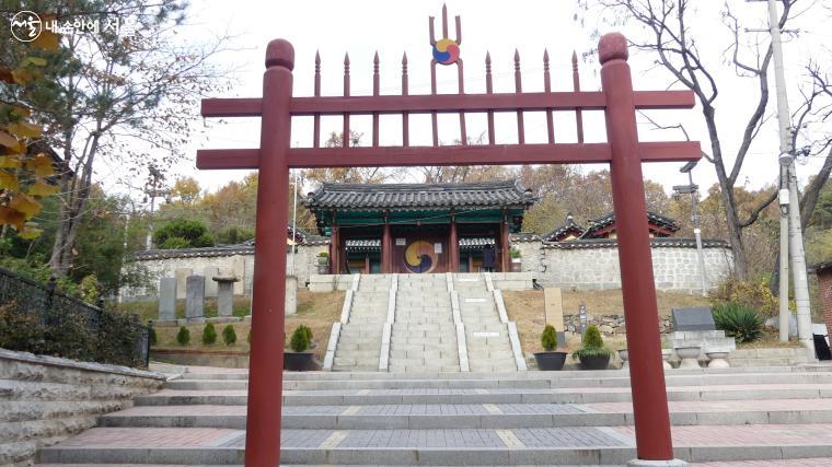 서울에 남아 있는 유일한 향교인 양천향교 