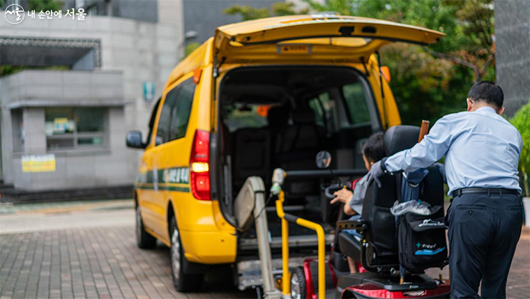 장애인콜택시는 운전원을 증원하여 가동률을 10% 이상 향상시킨다.