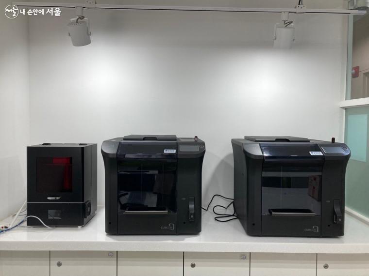 3D 프린터기가 구비되어 있는 4차산업 교육 및 작업 공간, '나올락' 