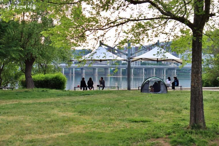모두의 놀이터, 수영장, 드론공원, 자전거공원까지 모두 갖추어진 '광나루 한강공원', 쉼과 힐링을 선사해 주는 멋진 공간으로 새롭게 자리매김 했다