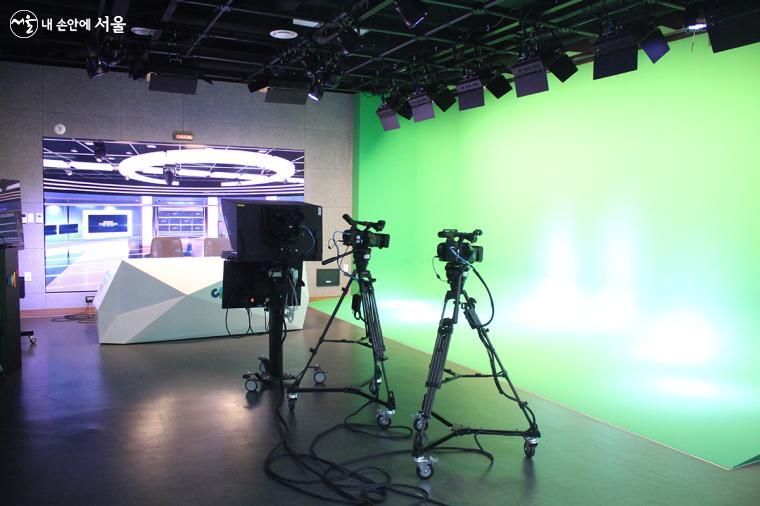 무료로 미디어를 체험하고 제작할 수 있는 'TV 체험 스튜디오' 