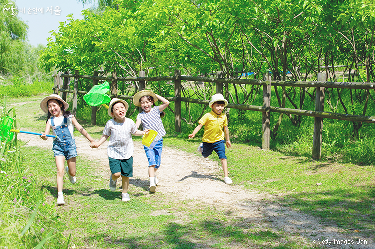 서울시농업기술센터가 ‘여름철 어린이 자연학교’를 8월 2일부터 10일까지 총 10회 운영한다. 