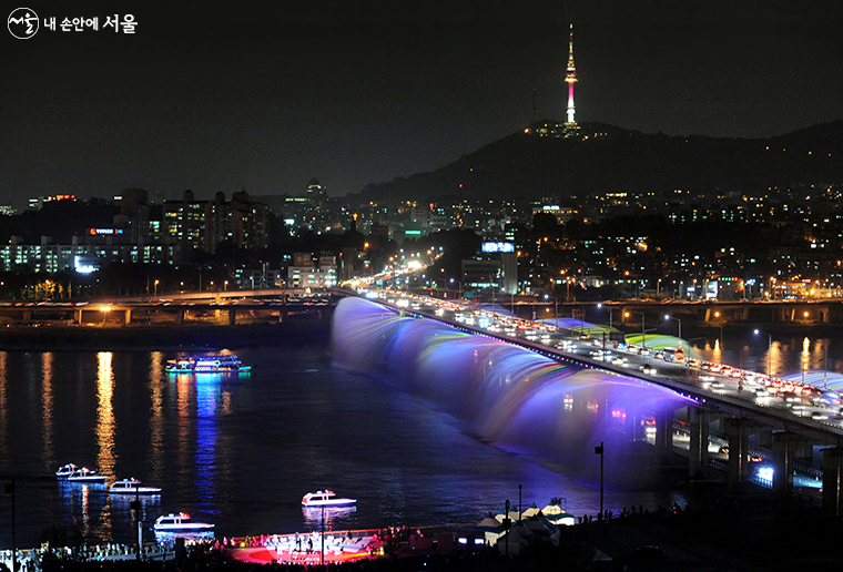서울시가 도보해설 탐방프로그램인 ‘한강 이야기 여행’을 3년 만에 재개한다.