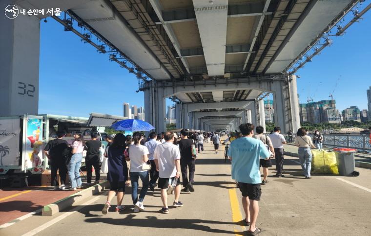 소소한 즐거움을 주는 알찬 축제, 차 없는 잠수교 뚜벅뚜벅 축제 ？조수연  