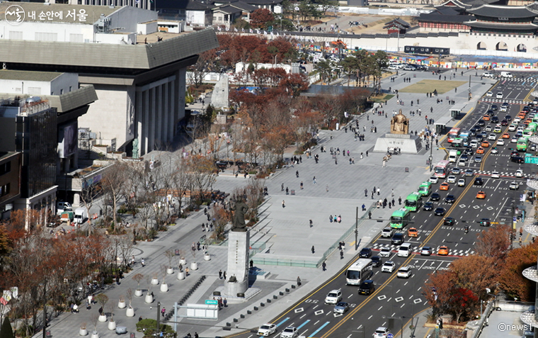 서울시는 2022년 월드컵 거리응원을 위한 광화문광장 사용을 허가하기로 했다. 