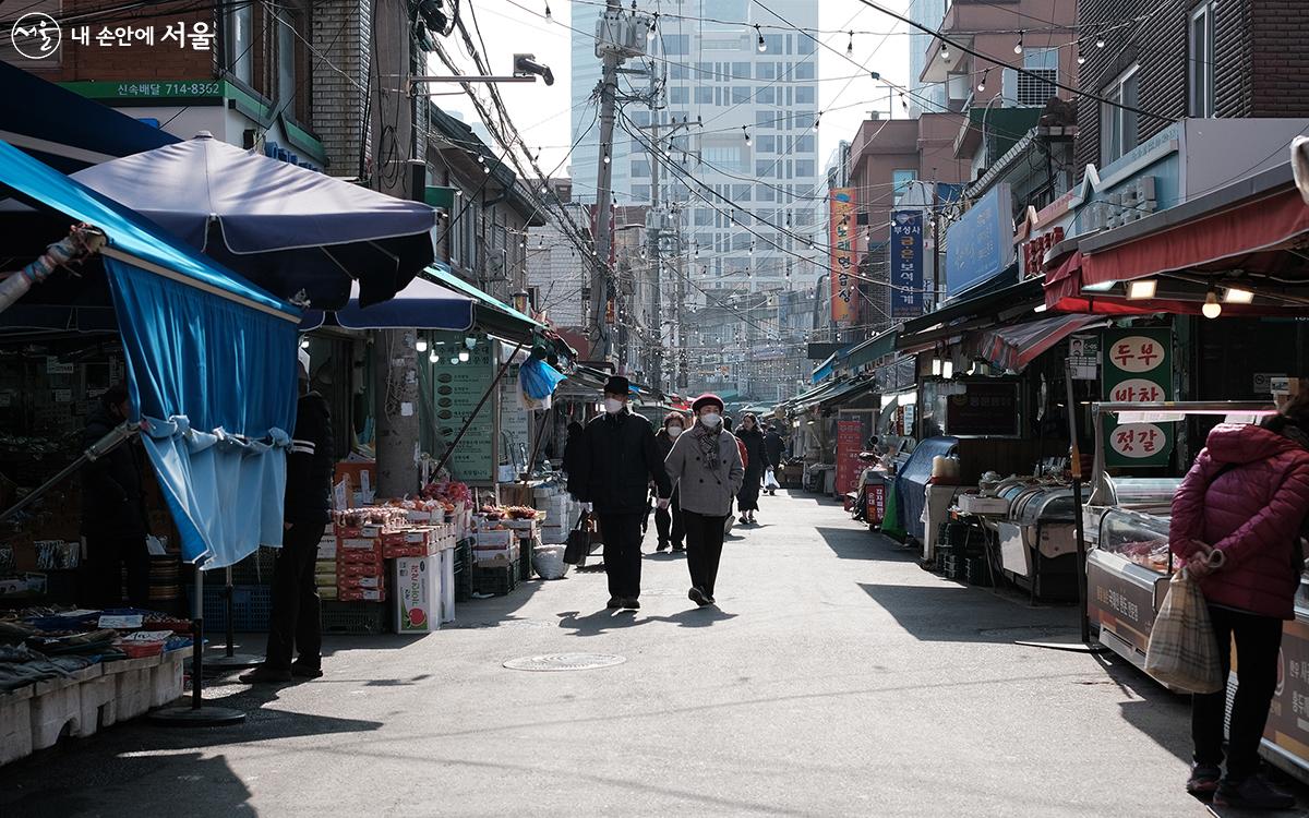 친절한 상인들, 신선하고 맛있는 먹거리들로 눈과 입이 즐거웠던 매력만점 '용문전통시장' ⓒ김아름