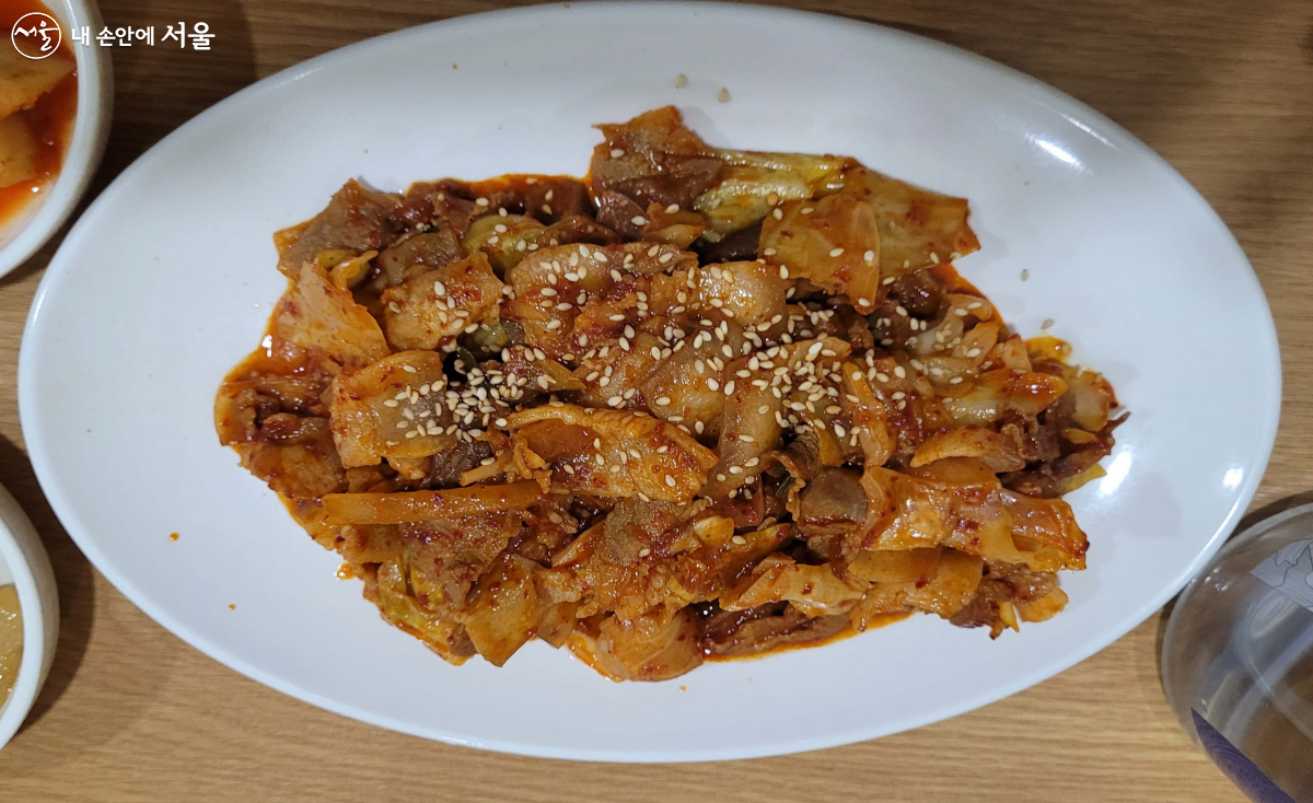 자극적인 맛이 전혀 없이 어머니표 손맛이 느껴진 제육볶음 Ⓒ노인숙