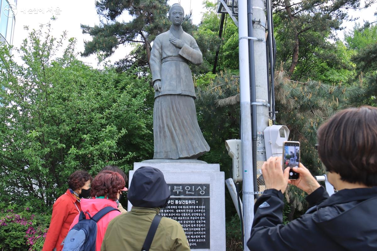 설화에 나오는 도미부인상 ⓒ정향선