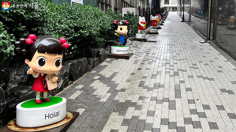 서울시는 만화의 거리, ‘재미로’를 통해 다채로운 문화체험을 제공하고 있다. ⓒ이준엽