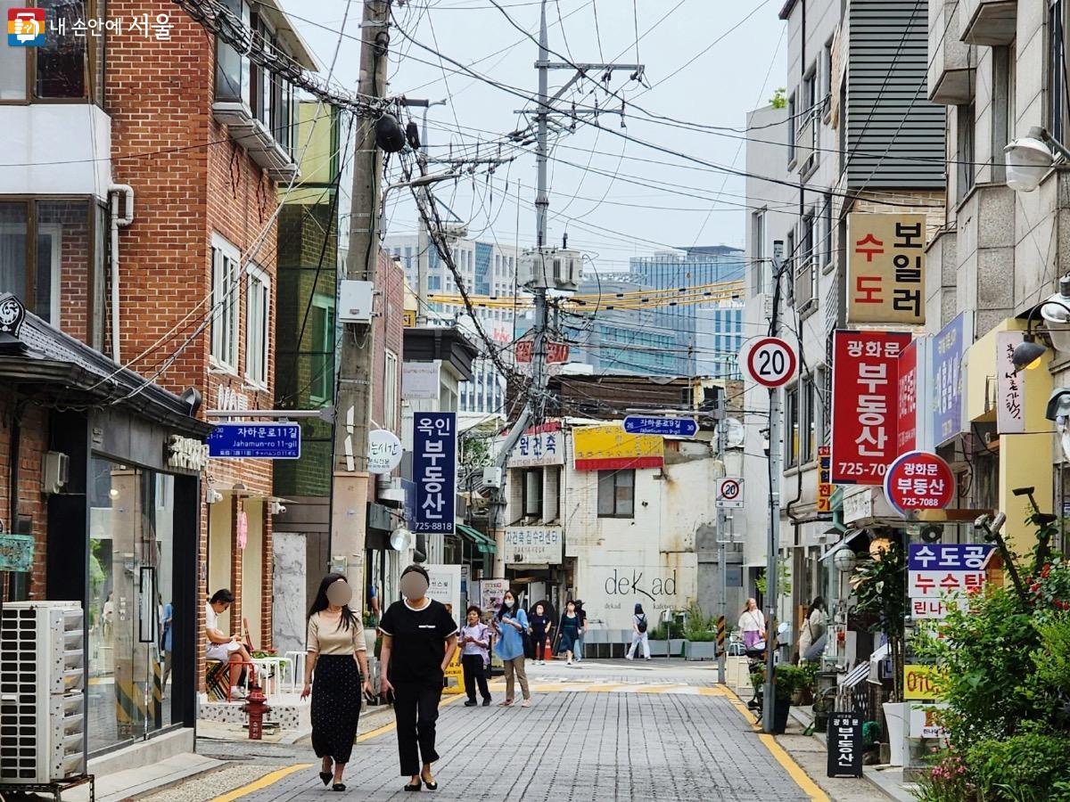 한옥이 즐비한 서촌에는 개성 넘치는 독립서점이 많다. ©김은주