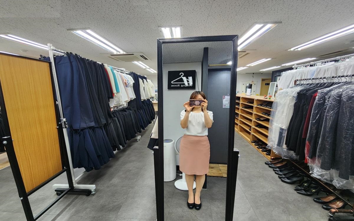 면접볼 때 뭐 입지? 머리부터 발끝까지 취준생 인기 스타일은 이것! 