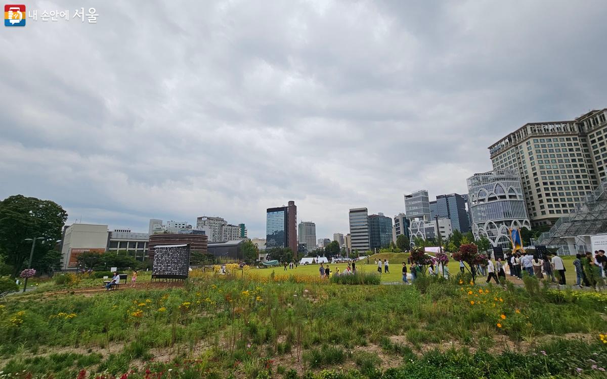 열린송현녹지광장의 모습 ©박단비