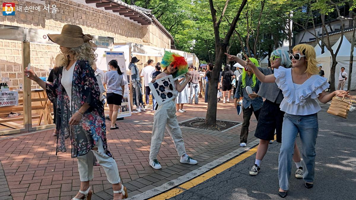 페트병에서 나온 원사로 만든 에코백도 업사이클링 제품이다. ⓒ이선미  