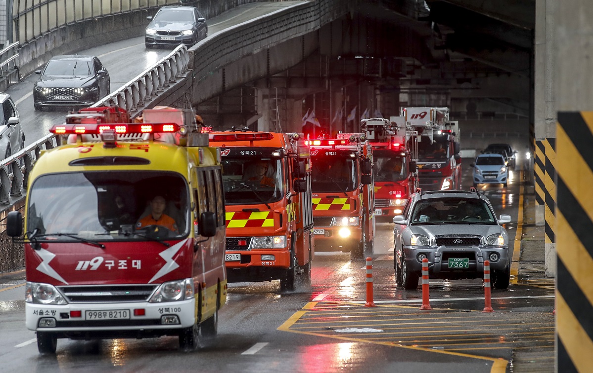 소방차·구급차 가는 길에 '초록불'만! 긴급차량 우선신호 시범운영 