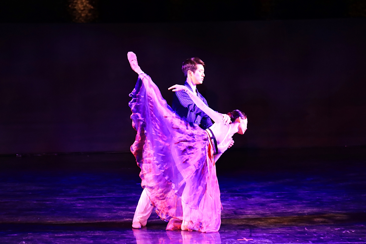 석촌호수에서 만끽하는 늦가을 '서울발레페스티벌' & '루미나리에'