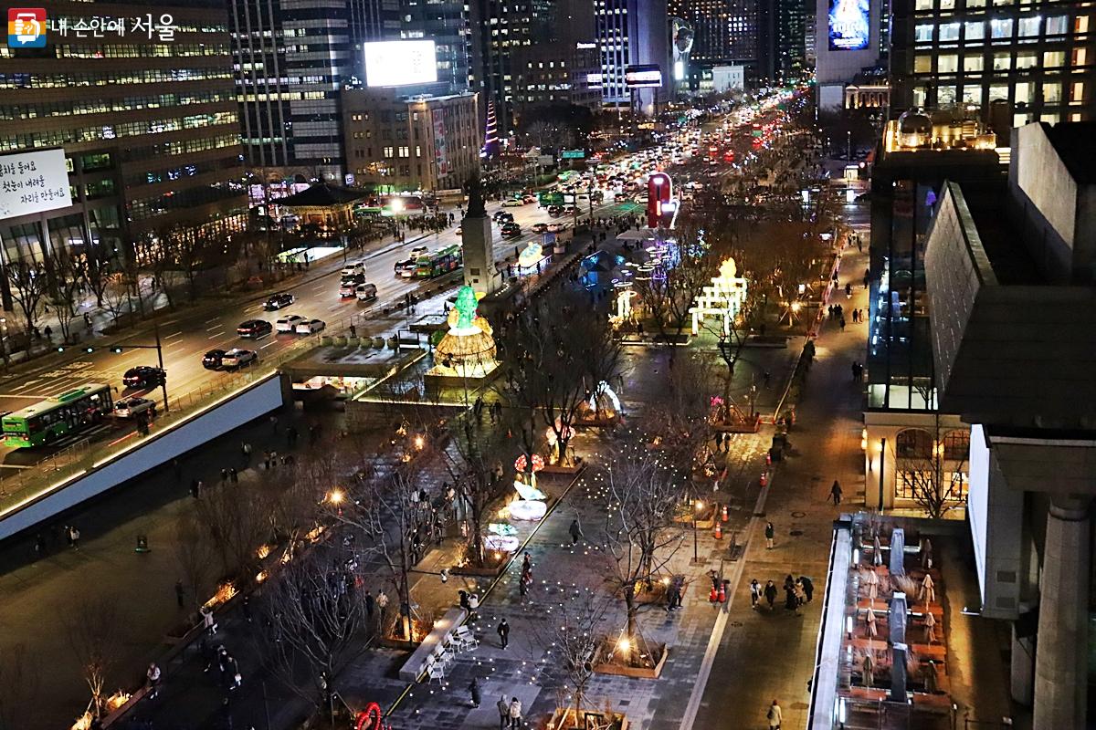 38일간 서울 대표 매력 포인트 7곳을 잇는 서울윈터페스타 2023이 열리고 있다. ©정향선