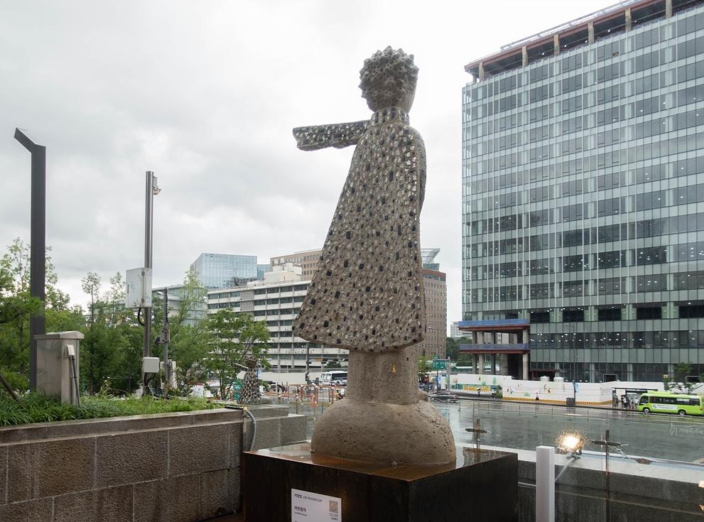 어린 왕자가 서울 도심에 등장했다! '1평'의 야외 조각 전시
