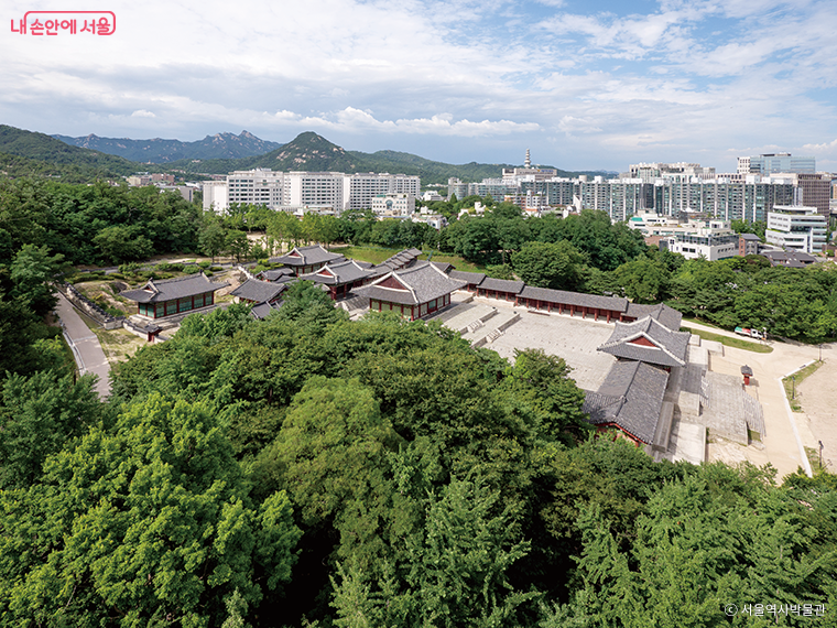 2026년, 조선 후기 대표궁궐인 경희궁지에 역사정원이 들어선다.