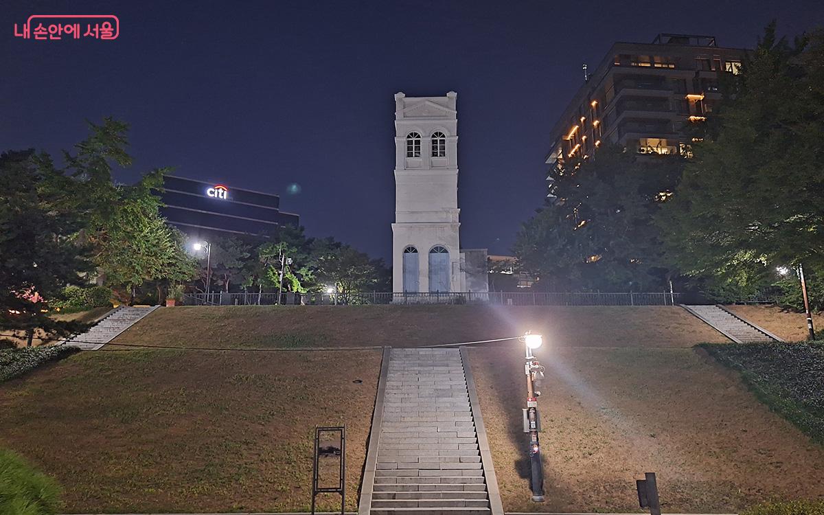 아관파천은 조선의 외교 관계와 내부 정치에 큰 영향을 미친 역사적 사건으로 기록된다. ©이혜숙