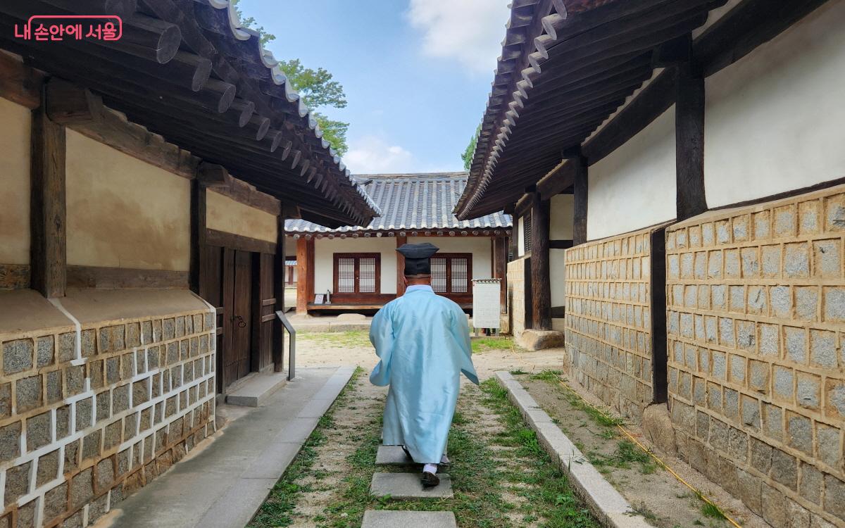 성균관의 유학생들이 식당에서 식사하는 회수를 따져서 출석을 점검했다고 한다. ⓒ윤혜숙