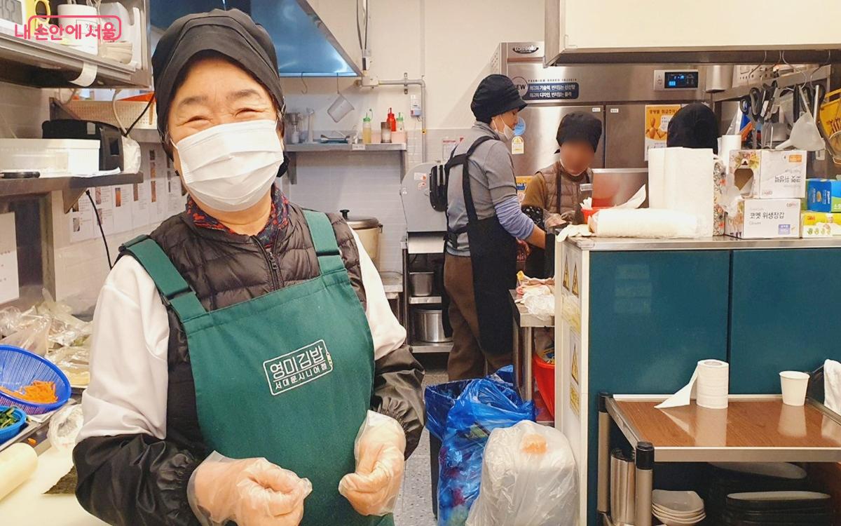 노인일자리 사업에 참여하고 있는 어르신들은 이구동성 만족감을 표했다. ©엄윤주