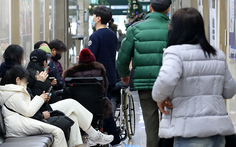 설 연휴 아프면 어쩌지? 가까운 '문여는 병원' 확인하세요