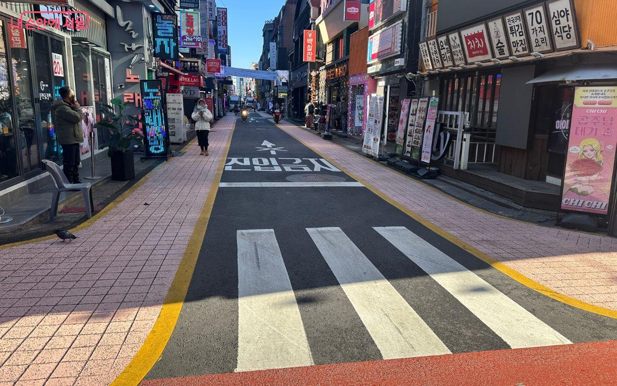 건대맛의거리 일대 보행환경 개선 사업을 성공적으로 완료했다. ©김재형