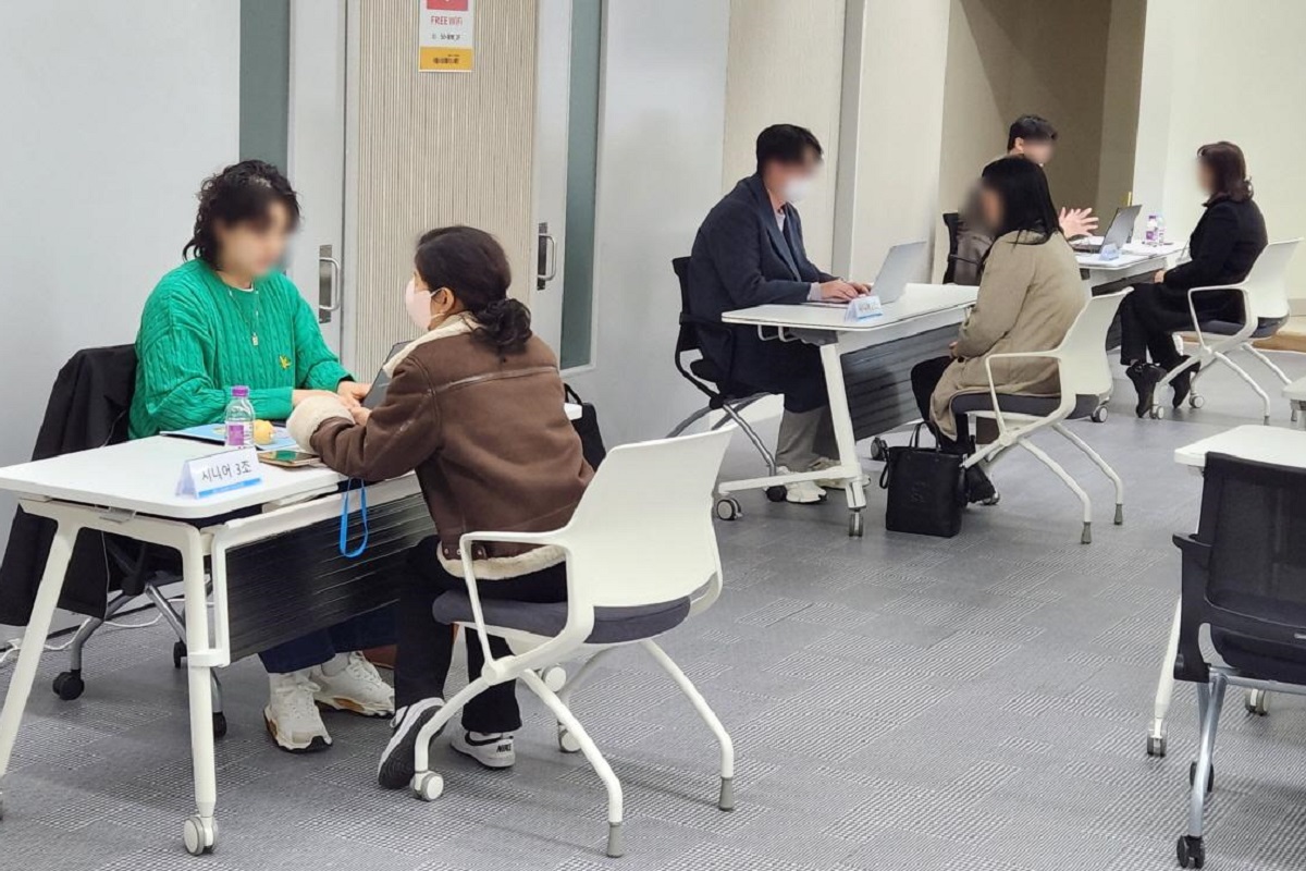 50+ 동부캠퍼스 '중장년 채용설명회'…'다시 취업할 수 있을까' 걱정이 용기로! 