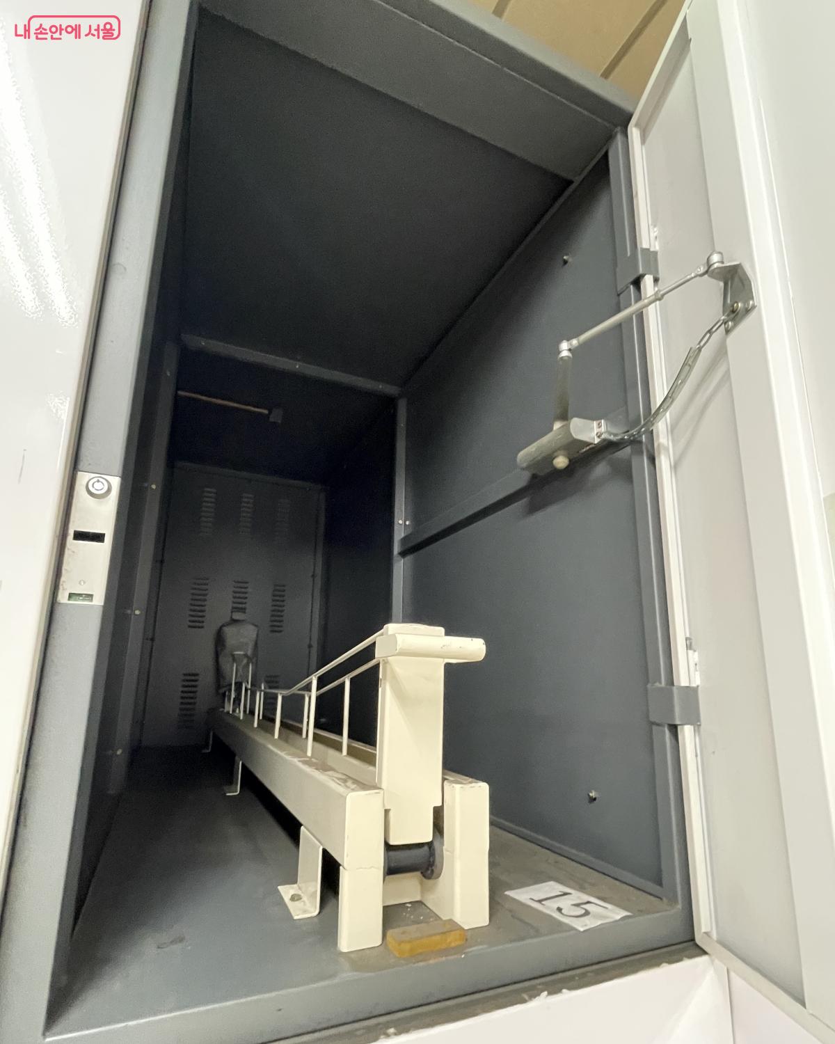 사물함형 자전거 보관함 내부 모습 ©황수민